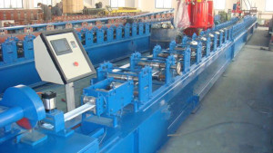 Shutter doors equipment