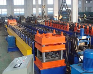 Highway Guardrail Roll Forming Machine