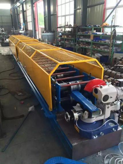 downpipe-roll-forming-machine-2