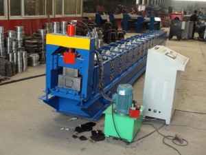 gutter-roll-forming-machine