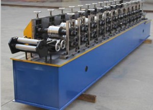 shutter-door-roll-forming-machine-1