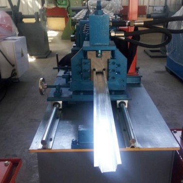Furring runner for ceiling and drywall rolling forming machine
