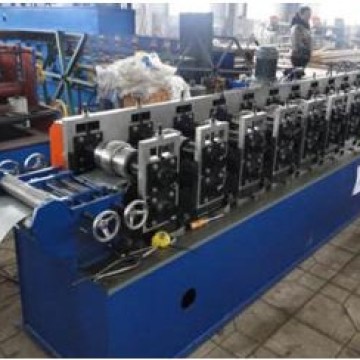 Garage door roll forming machine