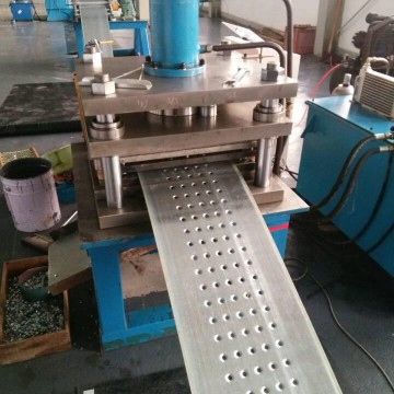 Ladder type cable tray roll forming machine