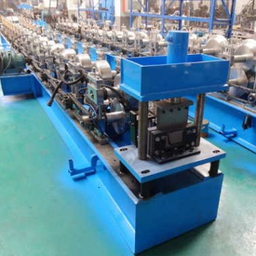 High front gutter roll forming machine
