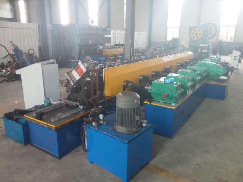 slotted hot dip galvanised channel roll forming machine