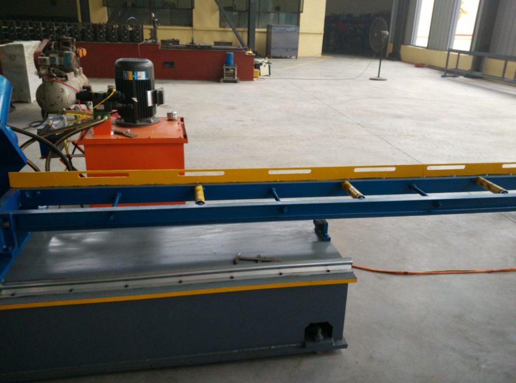 upright pillar making machine for racking system